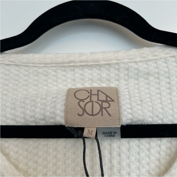 Chaser Waffle Knit Henley Style Pullover Size Medium Cream Long Sleeve Top NWT - Picture 4 of 7